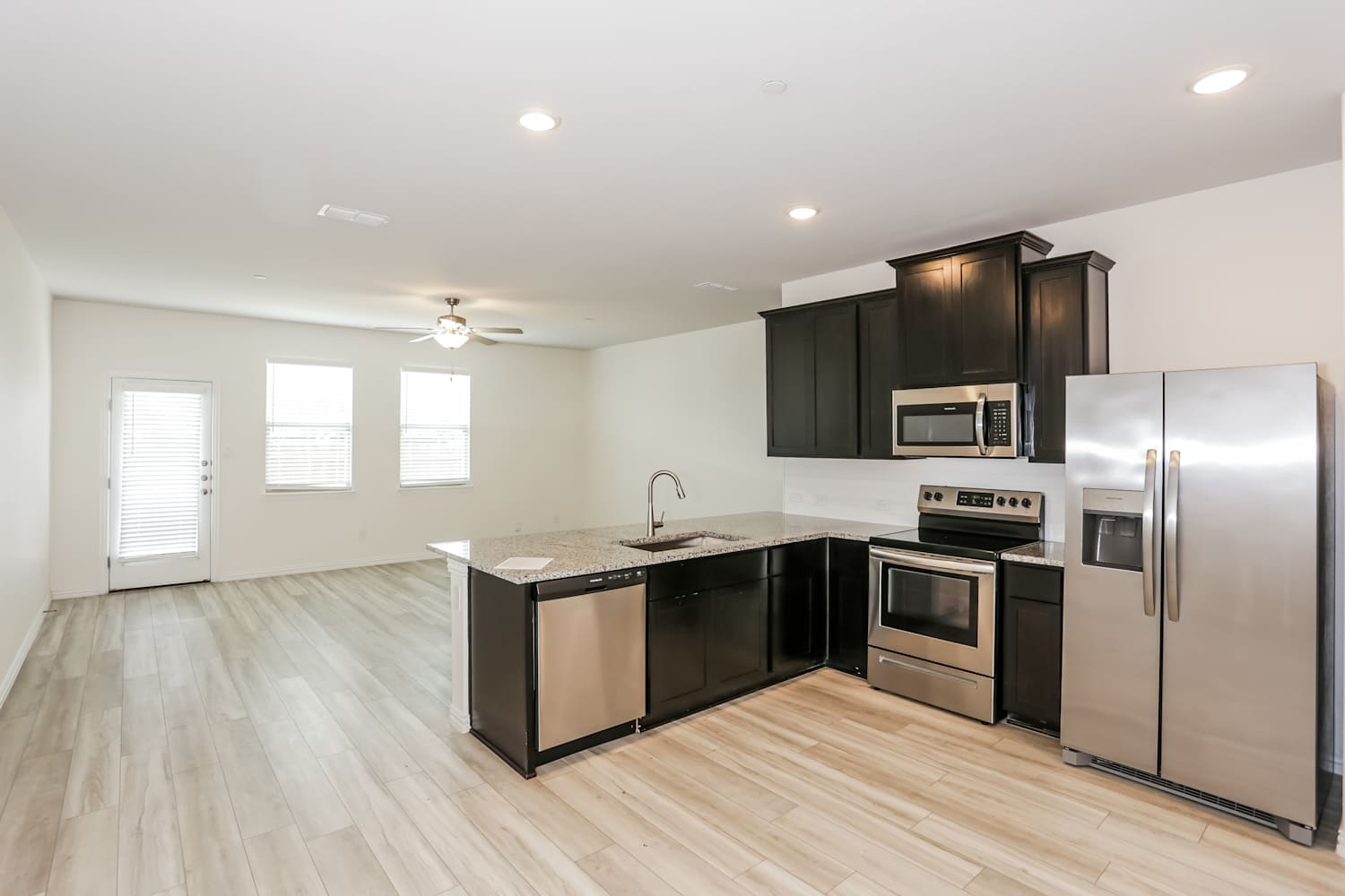 836 Bonnet Trl, Arlington photo 7