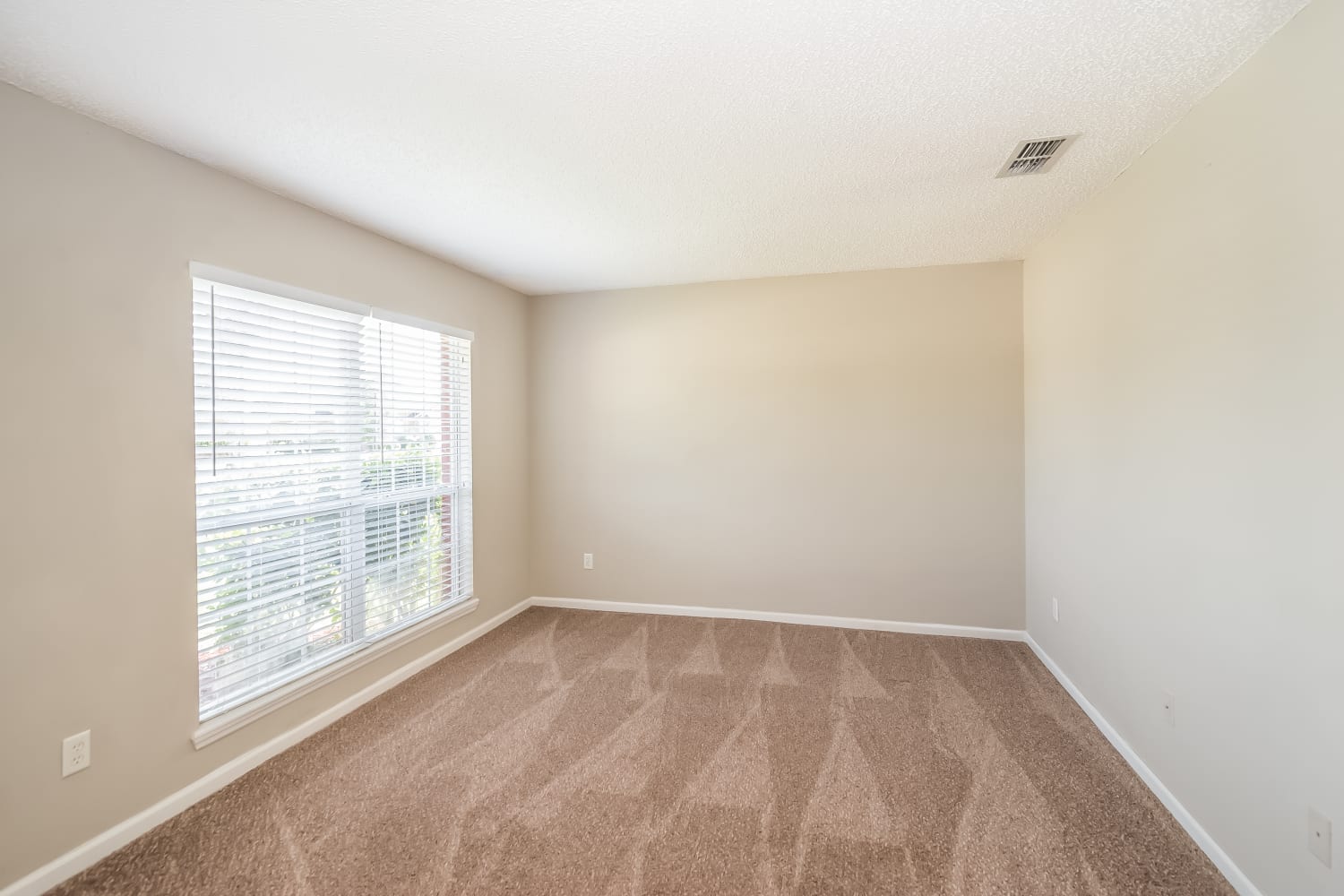 8386 Watermill Blvd, Jacksonville photo 5