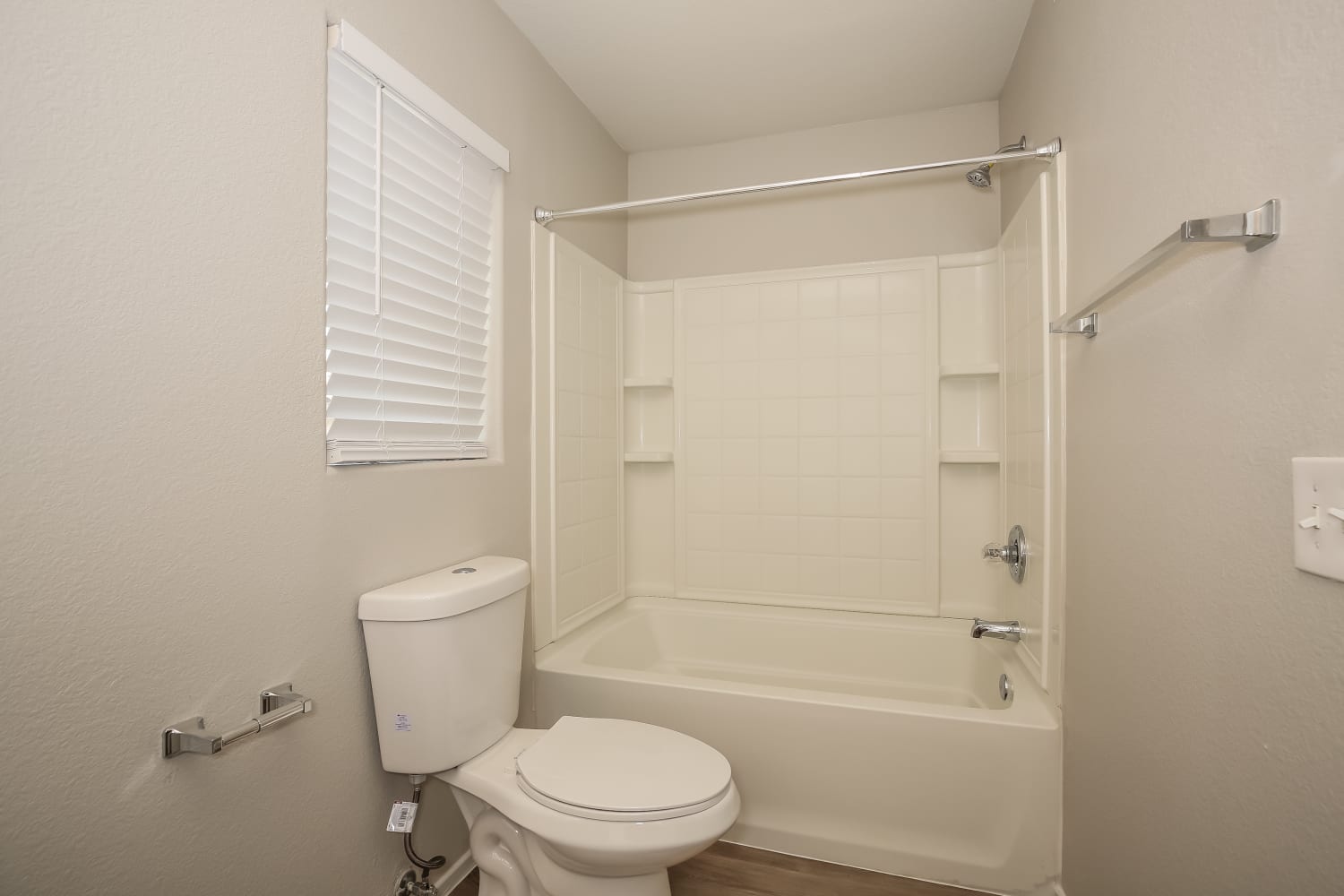 8392 Bismark Sapphire Street, Las Vegas photo 11