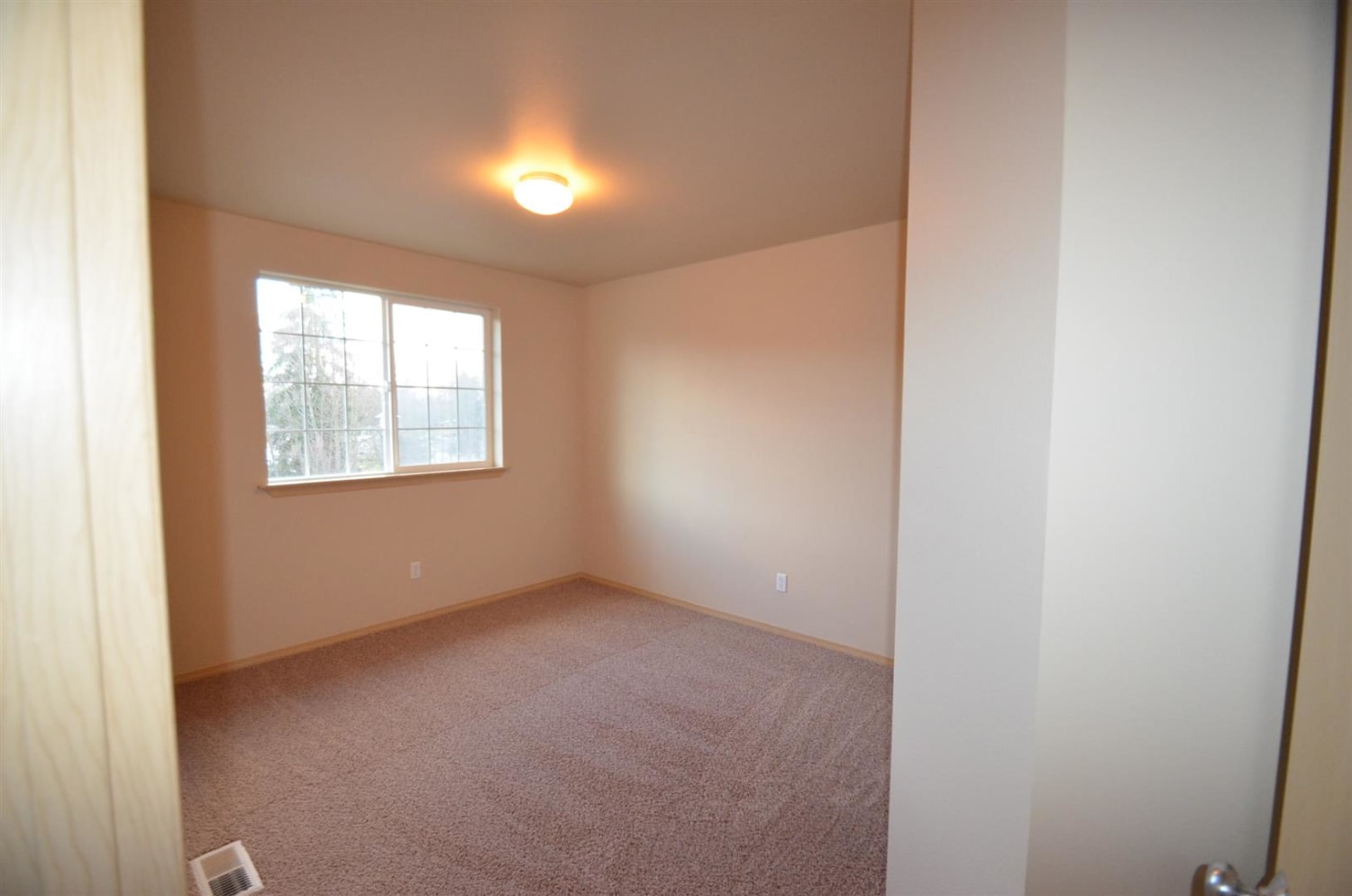 8402 4th St NE, Lake Stevens photo 7