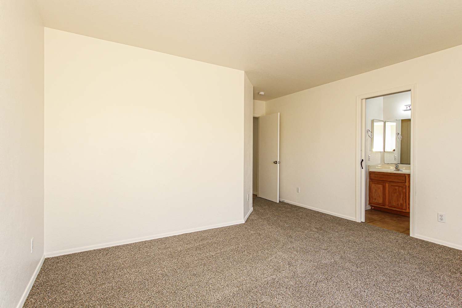 8416 W Monterey Way, Phoenix photo 8