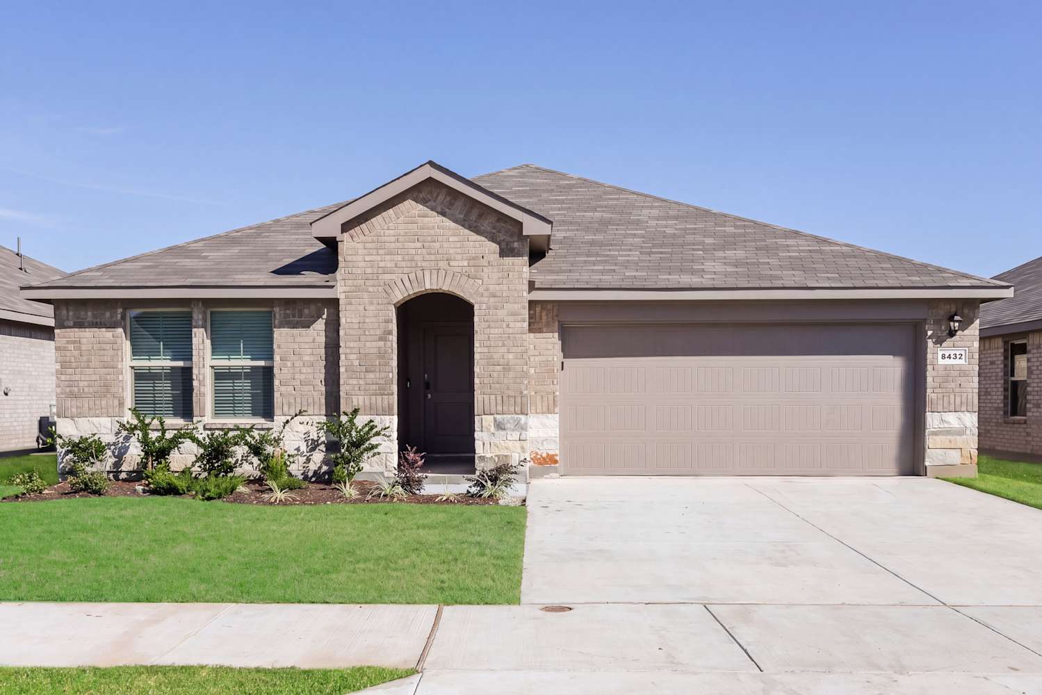 Front of 8432 Hollymead Lane, Fort Worth, TX