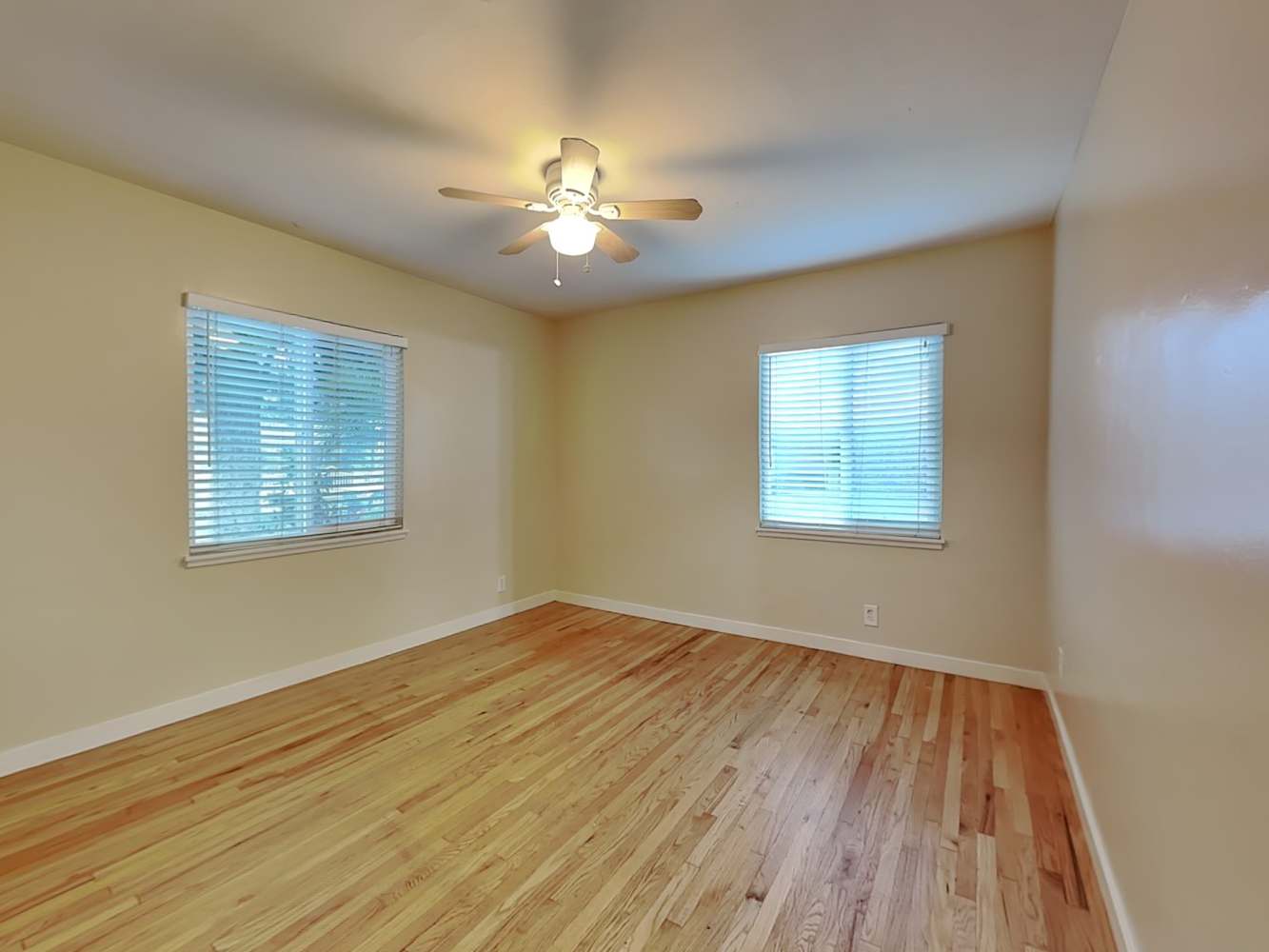 8451 Murietta Ave, Panorama City photo 10
