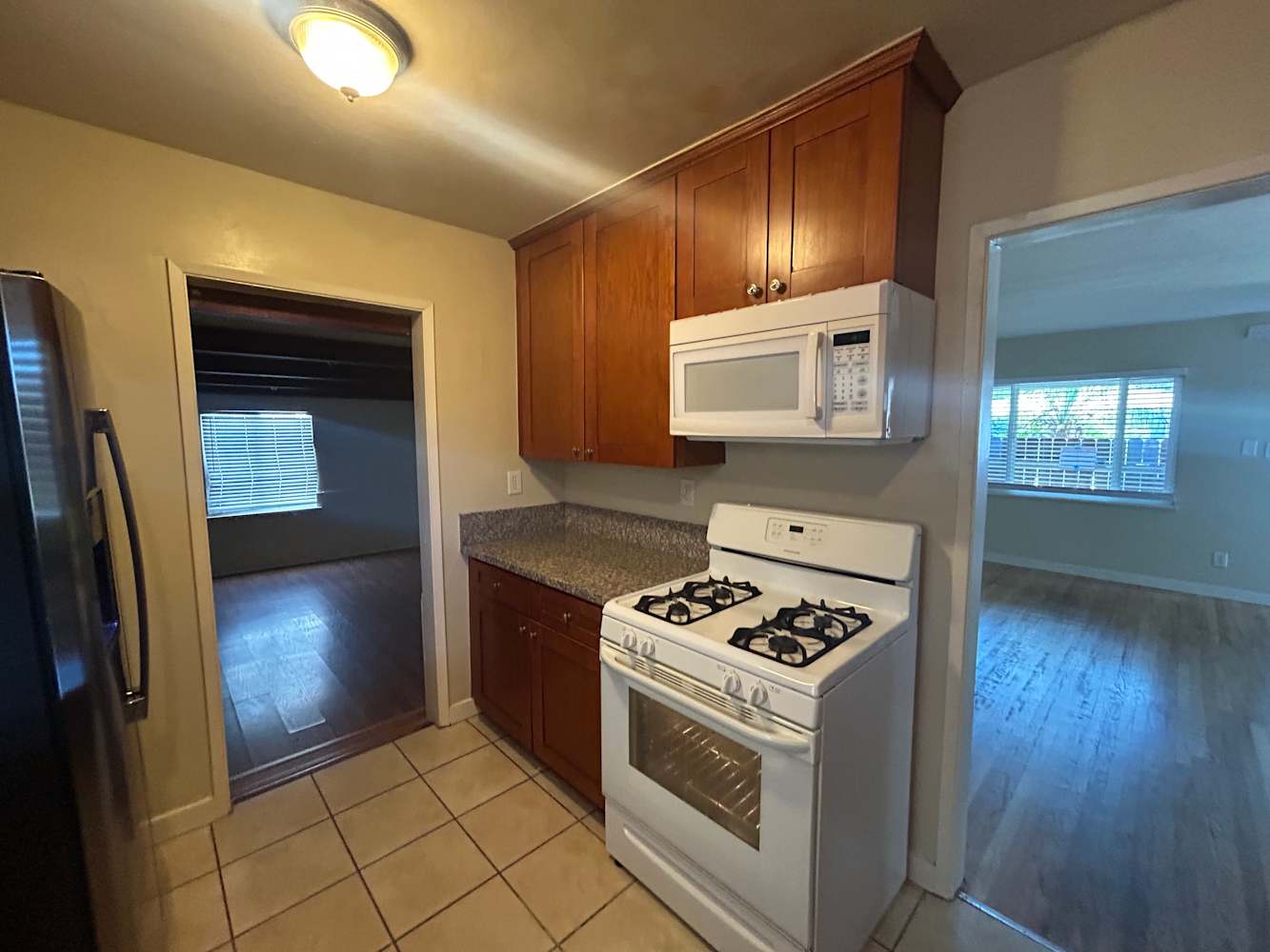 8451 Murietta Ave, Panorama City photo 6