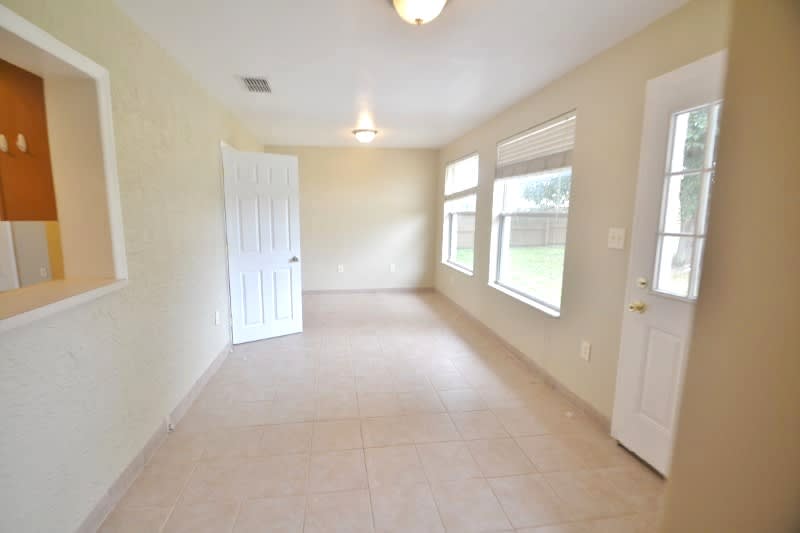 847 Mendoza Dr, Kissimmee photo 6