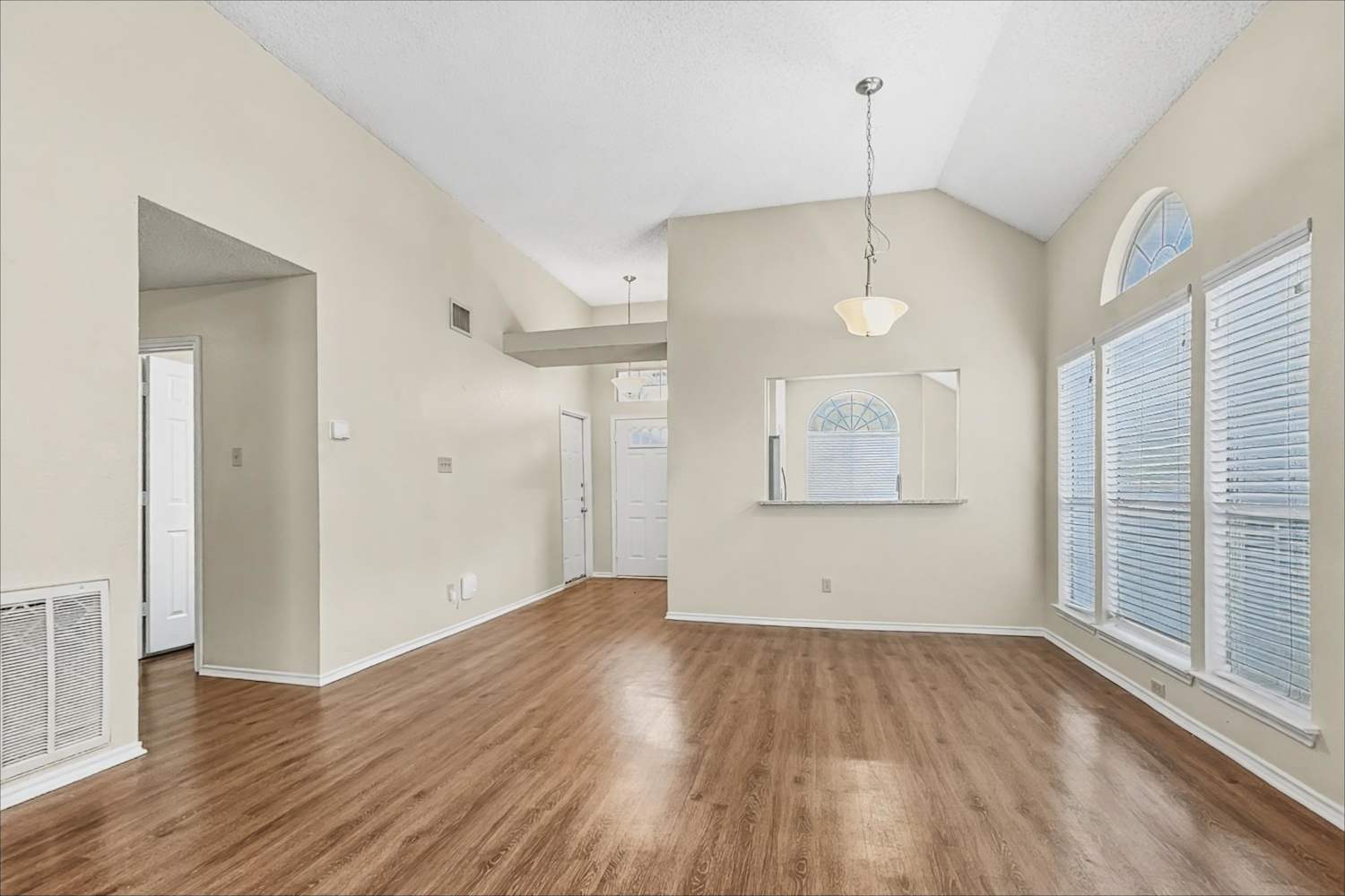 8512 Sabinas Trl, Fort Worth photo 6