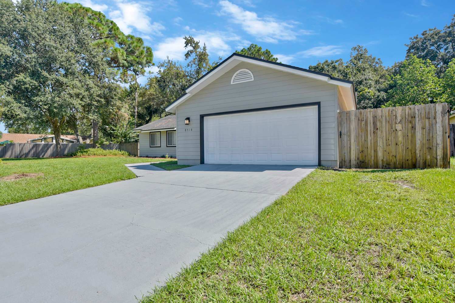 Front of 8518 Lyonia Dr, Orlando, FL