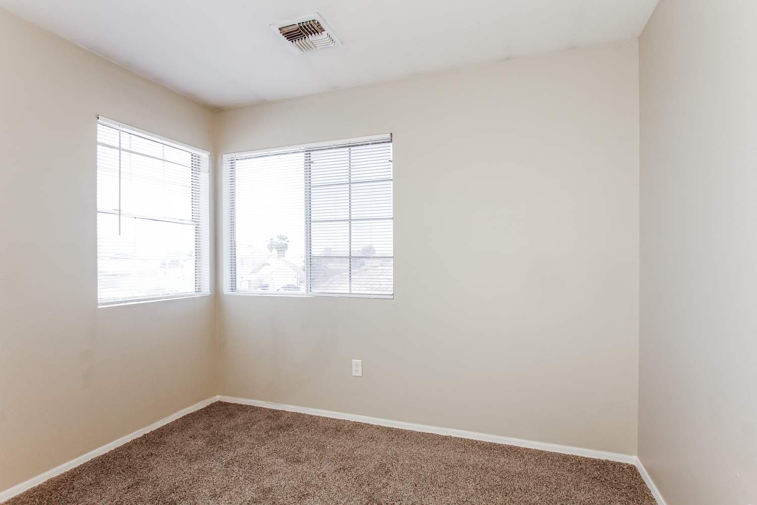 8526 W Cambridge Ave, Phoenix photo 11