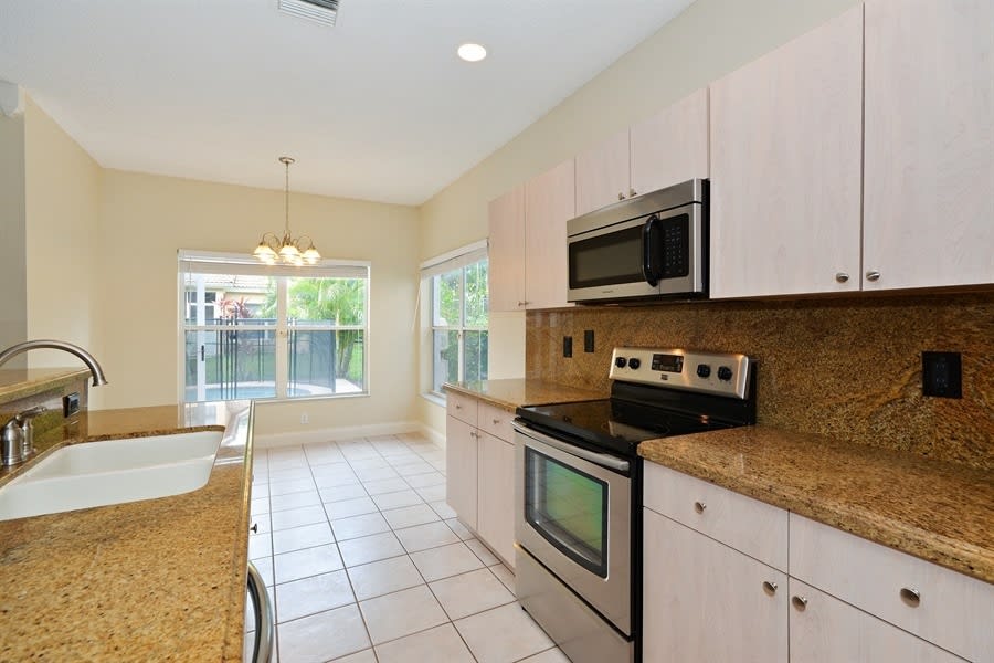 8556 NW 57th Dr, Coral Springs photo 9