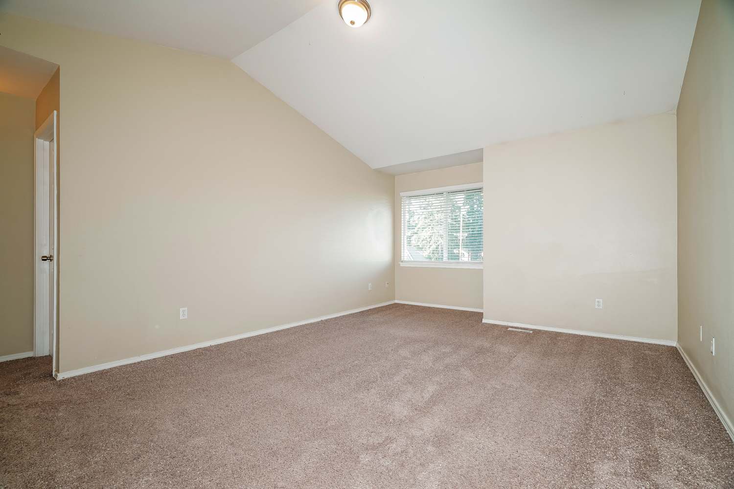 8602 126th Street Ct E, Puyallup photo 10