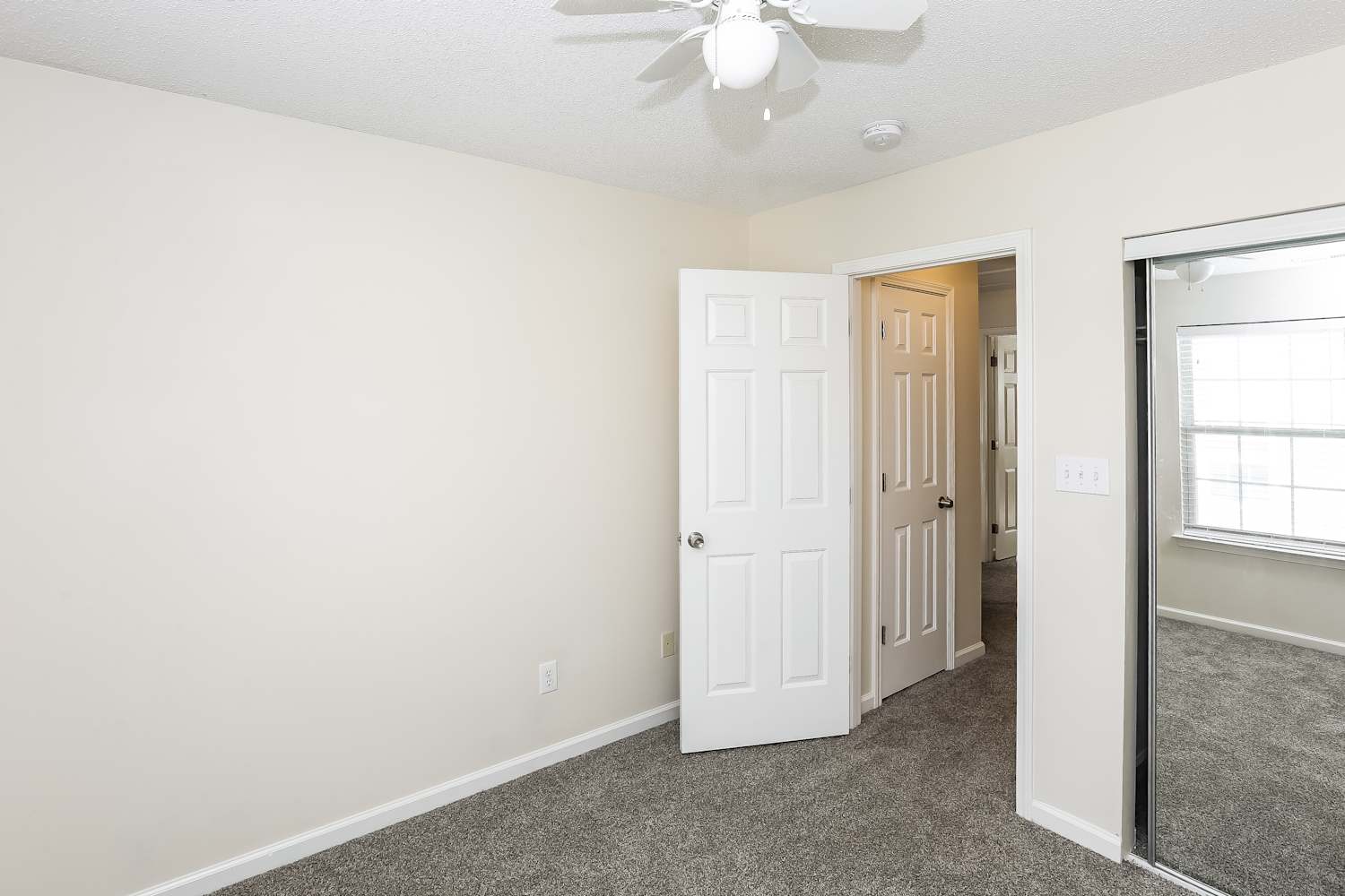 8611 Meadowmont View Dr, Charlotte photo 13