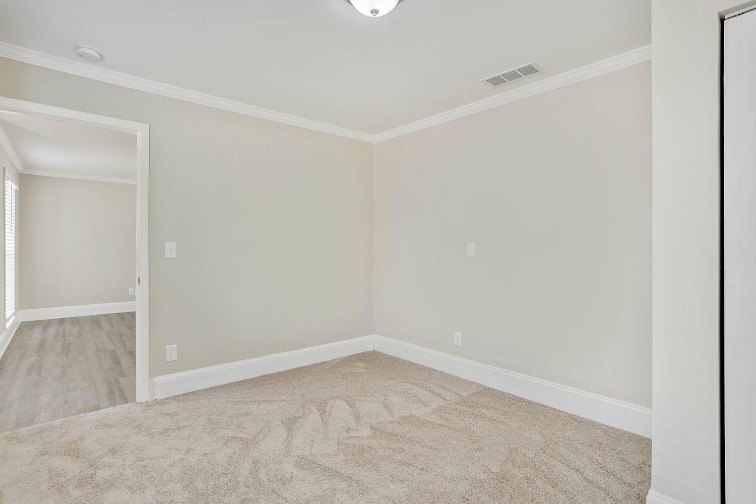 869 Market Way, Clarkston photo 12