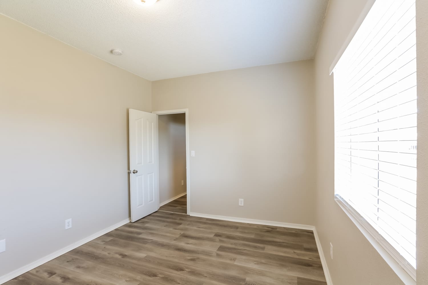 8712 W Turney Ave, Phoenix photo 12