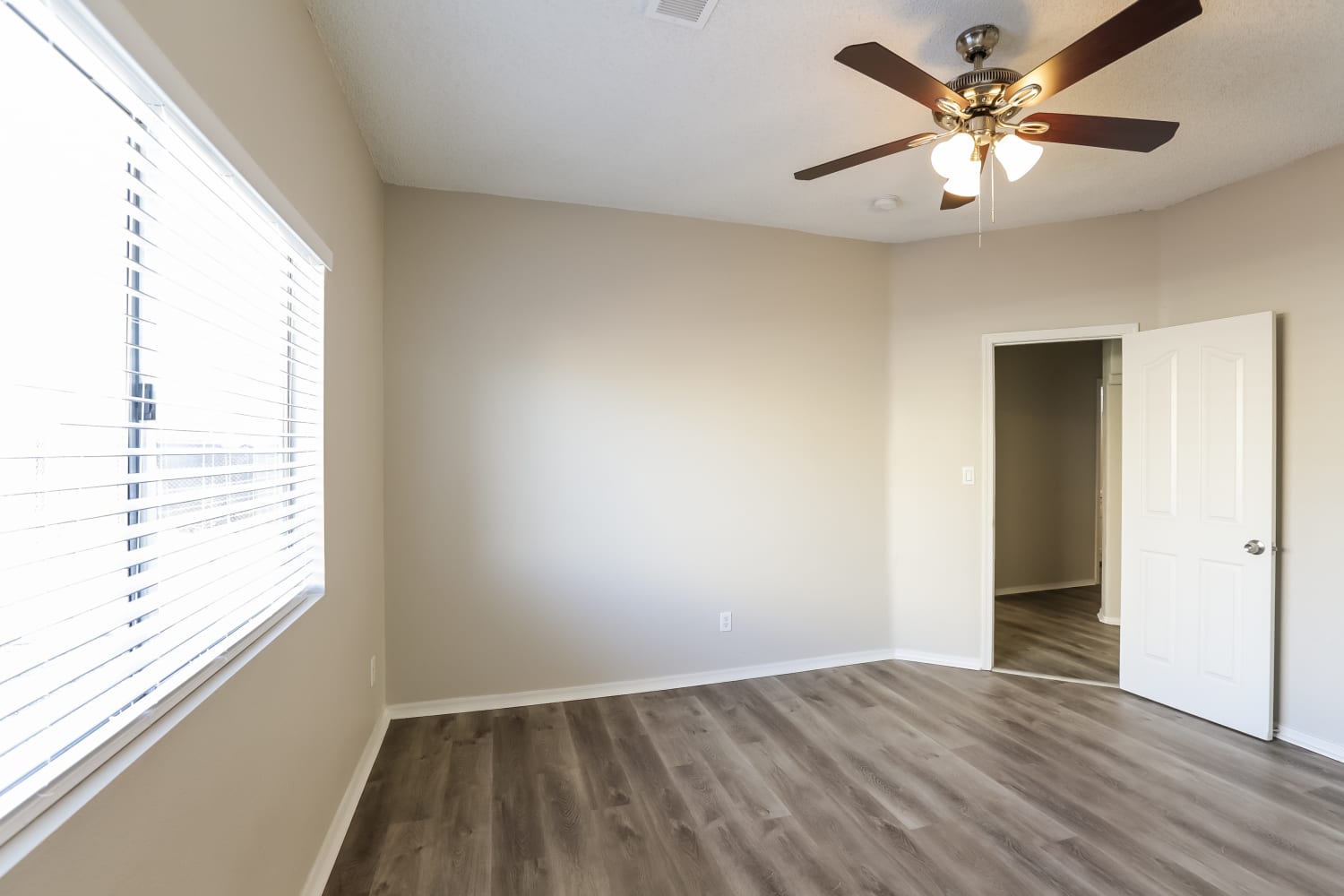 8712 W Turney Ave, Phoenix photo 9