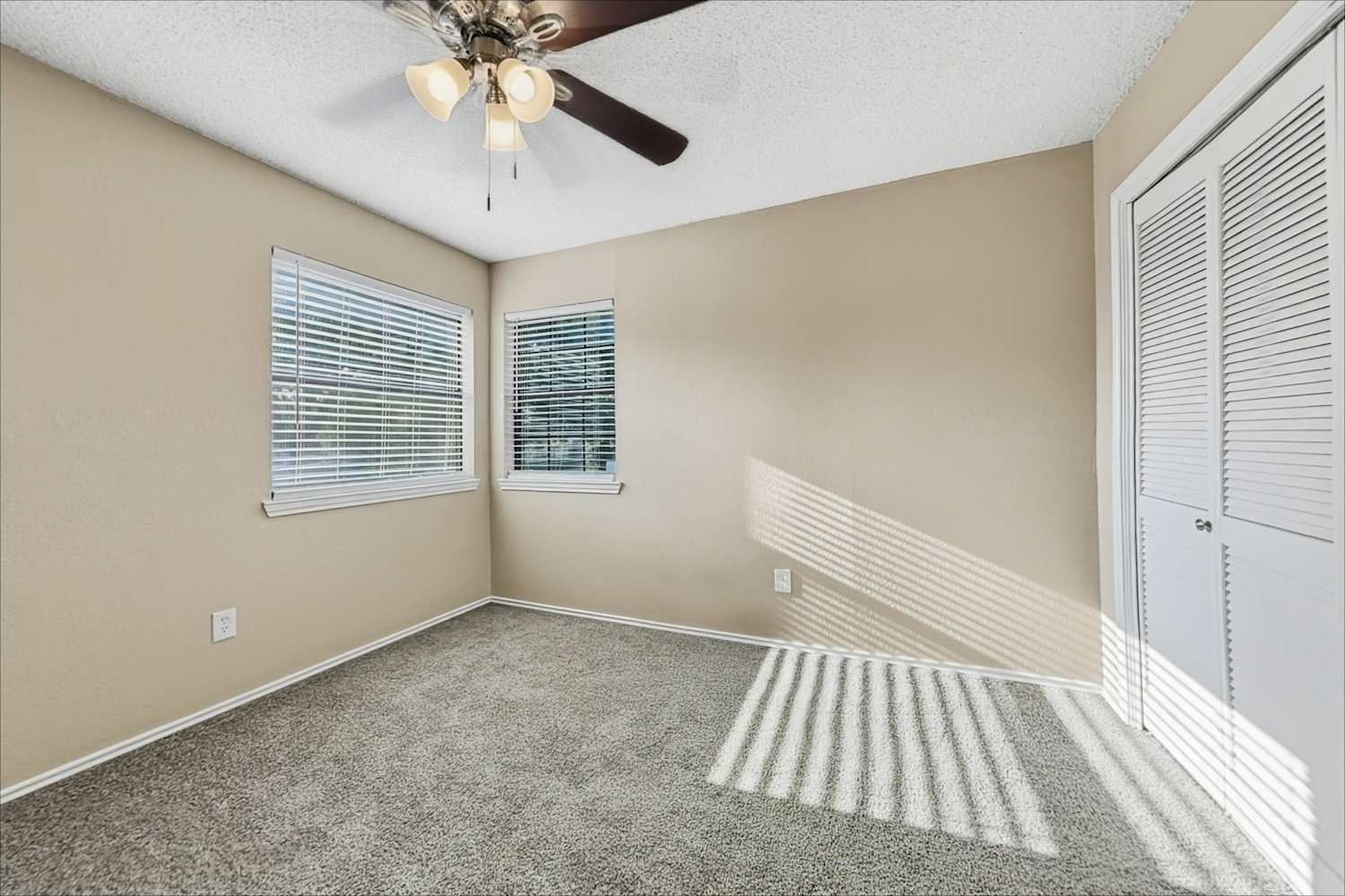8713 Wood Glen Dr, Rowlett photo 17