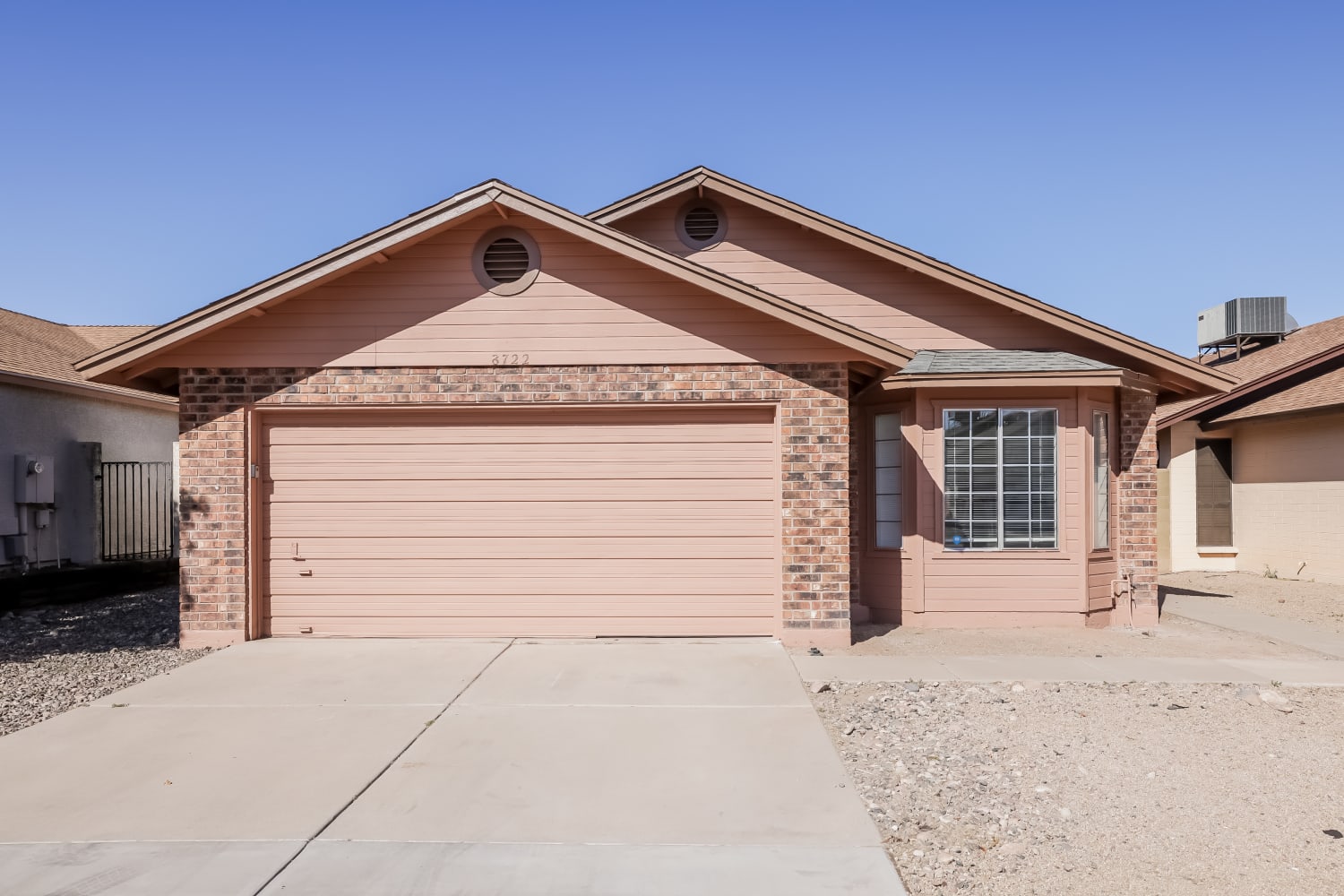Front of 8722 W Greenbrian Dr, Peoria, AZ