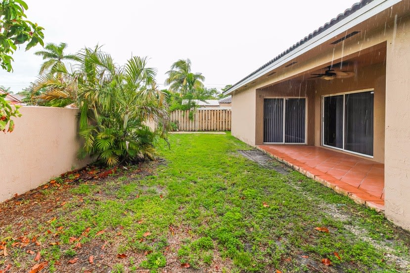 8723 NW 142nd Ln, Miami Lakes photo 27