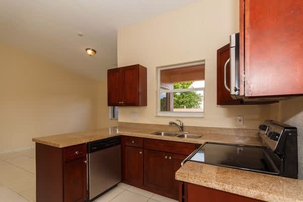 8723 NW 142nd Ln, Miami Lakes photo 6