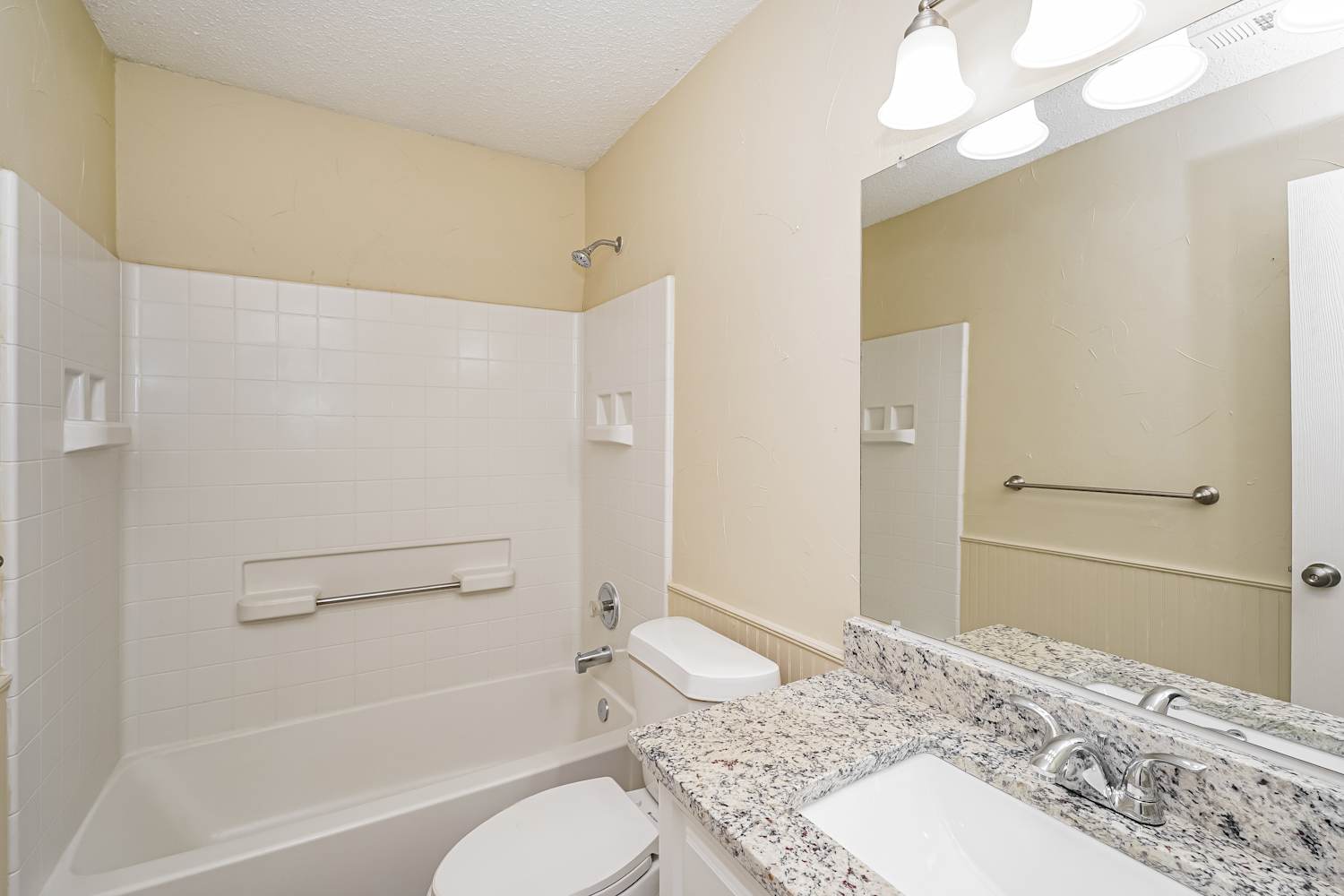 8724 Eaglestone Way, Fort Worth photo 15