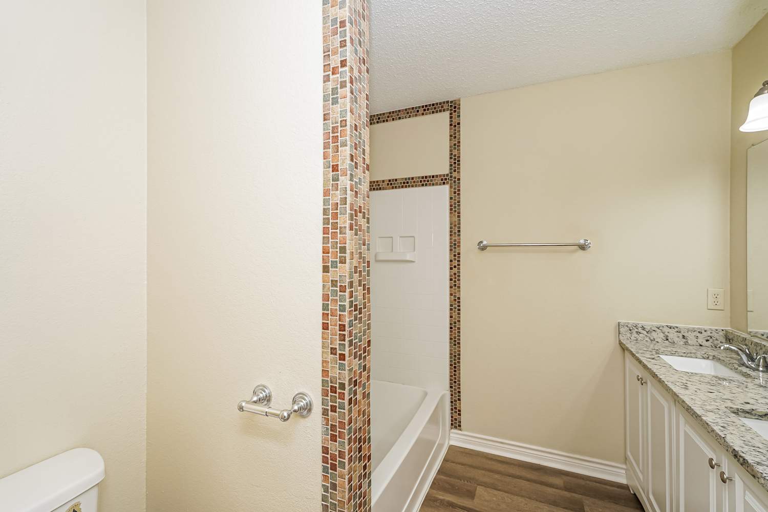 8724 Eaglestone Way, Fort Worth photo 12