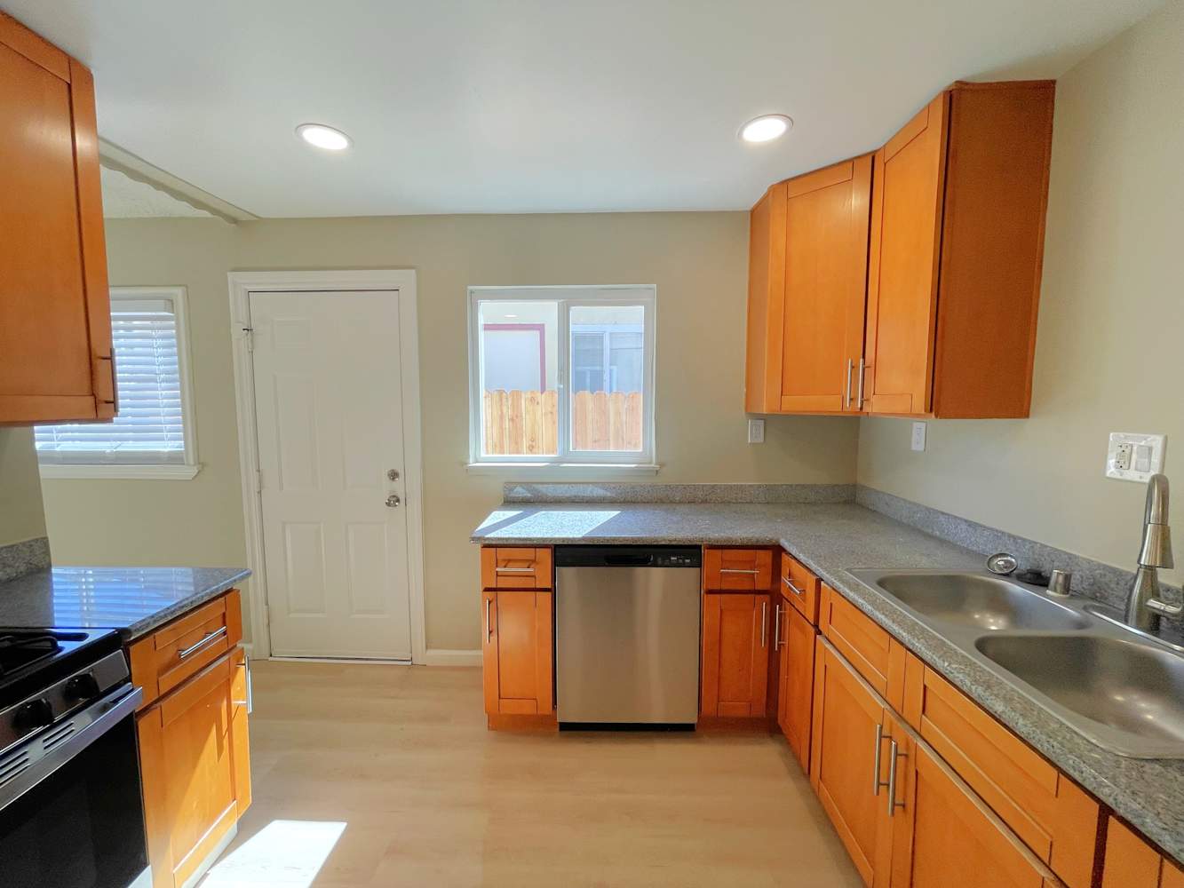 873 Ashwood Ave, Vallejo photo 5