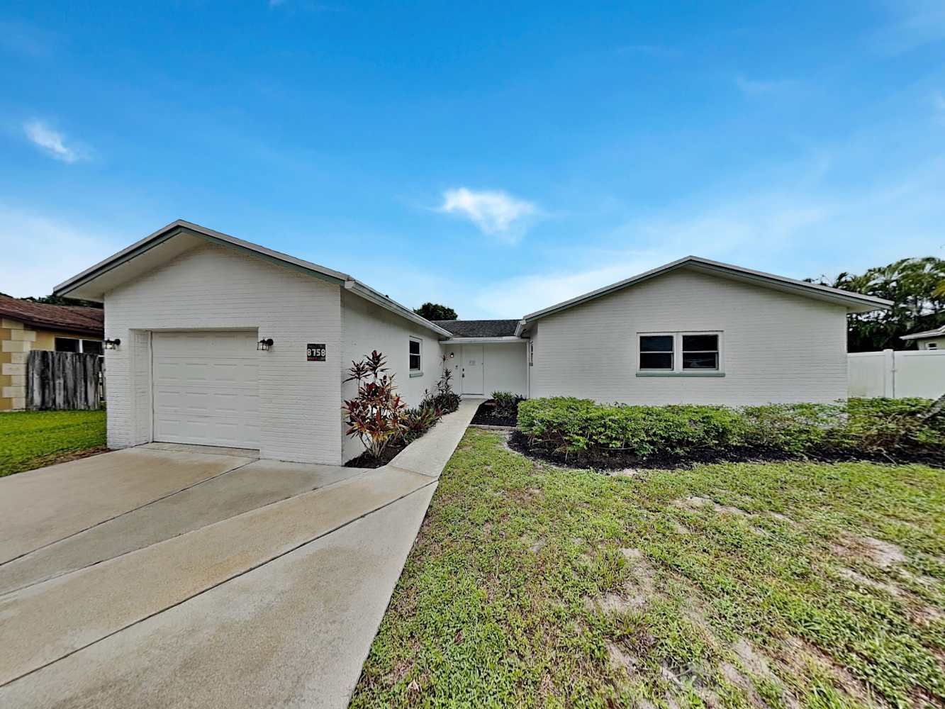 Front of 8758 SW 11th St, Boca Raton, FL