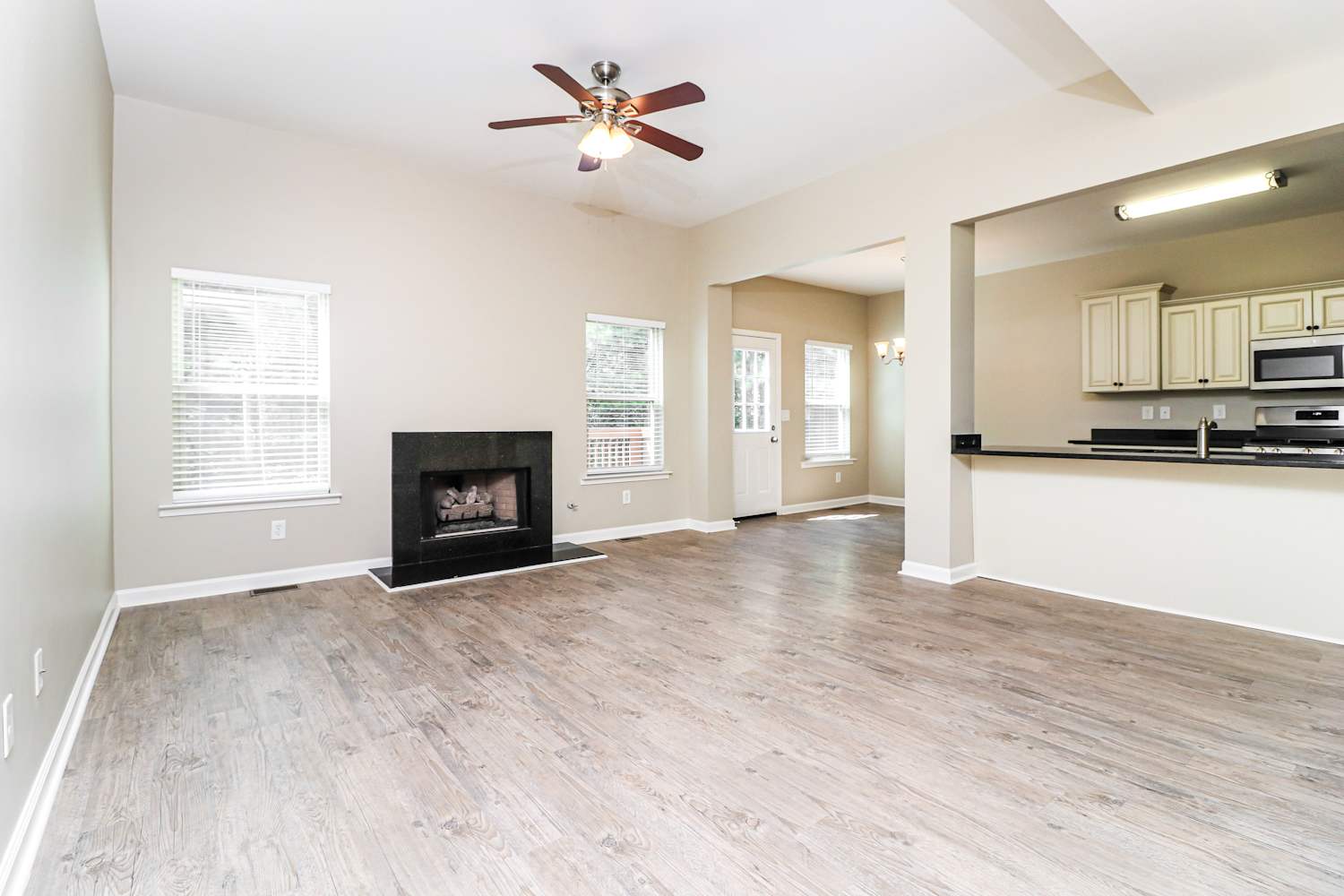 88 Norton Ave, Acworth photo 6