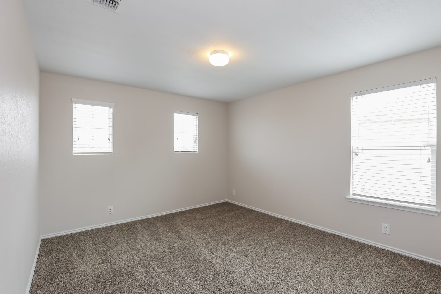 8813 Palmetto Fls, San Antonio photo 9