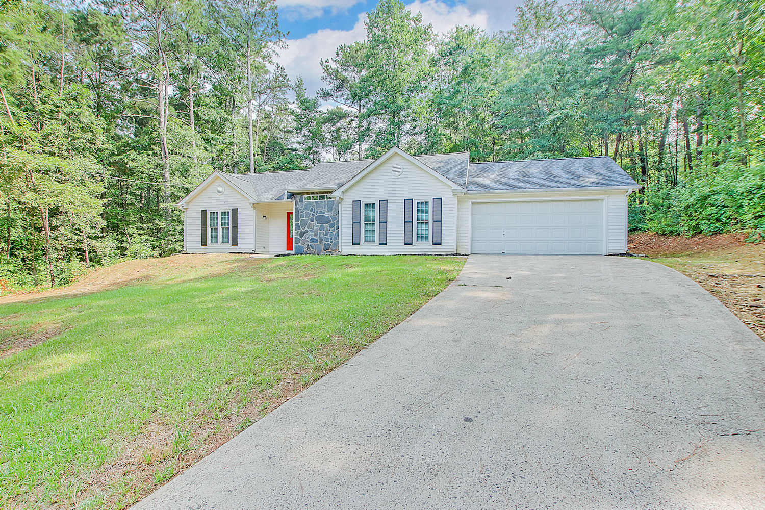 883 Columbia Ct, Canton photo 1