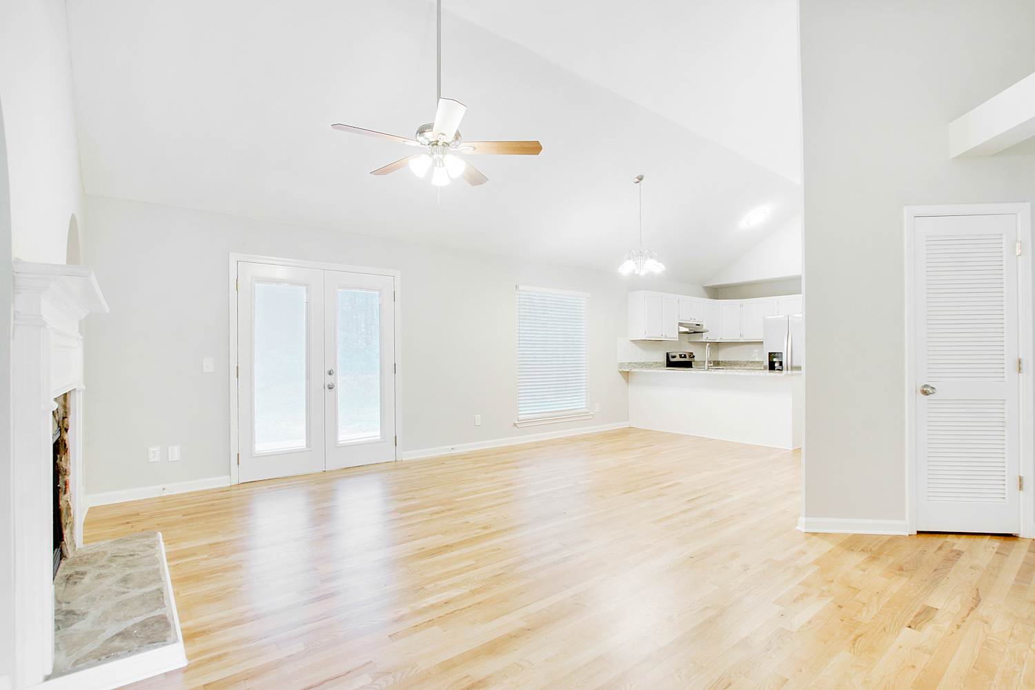 883 Columbia Ct, Canton photo 8
