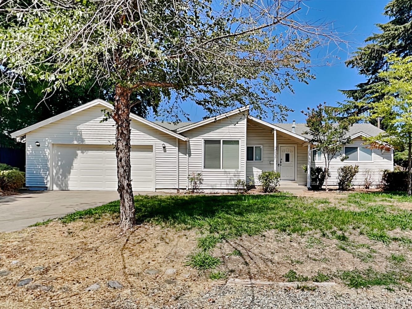 Front of 8837 Sunnybrook Ln, Fair Oaks, CA
