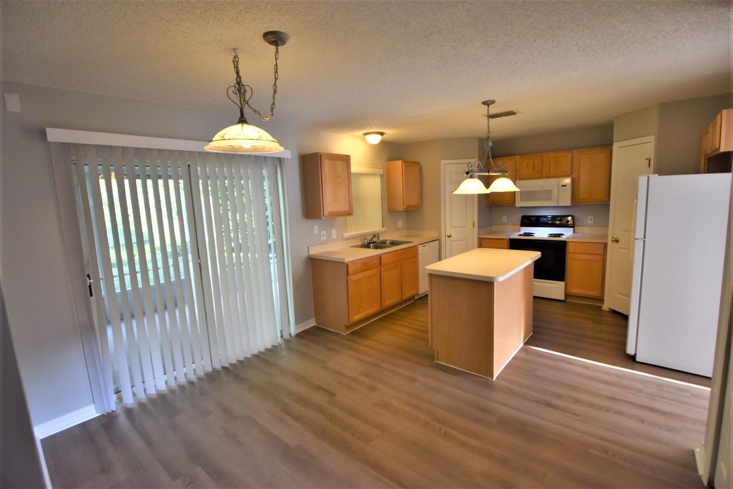 8863 Shindler Crossing Dr, Jacksonville photo 5
