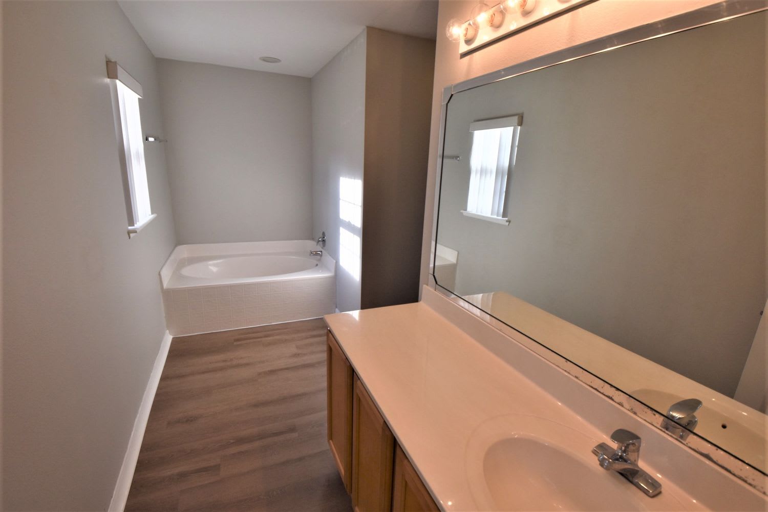 8863 Shindler Crossing Dr, Jacksonville photo 9