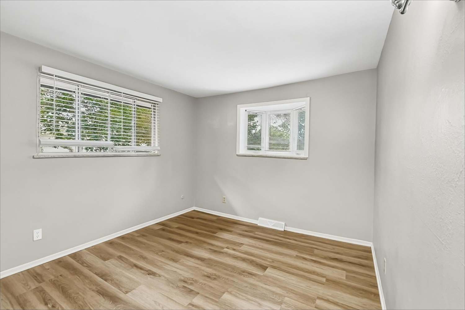 8866 W Asbury Drive, Lakewood photo 8