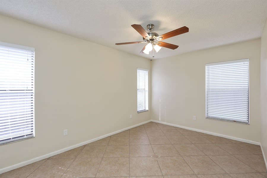 8901 NW 80th Dr, Tamarac photo 13