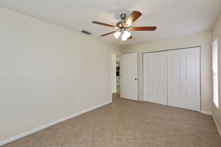 8901 NW 80th Dr, Tamarac photo 12