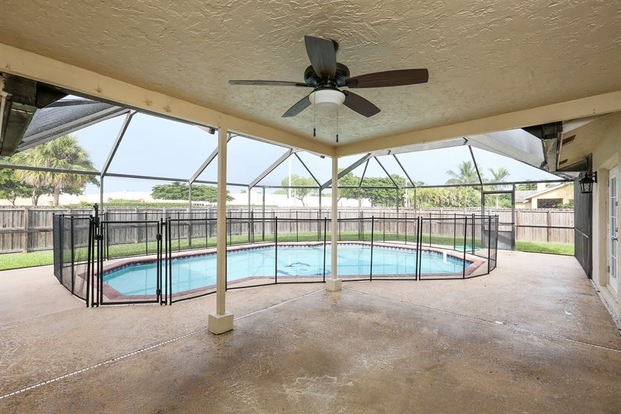 8901 NW 80th Dr, Tamarac photo 17