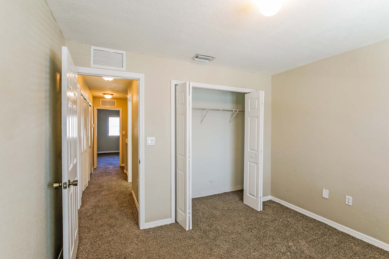 8910 SW 220th Ln, Cutler Bay photo 12
