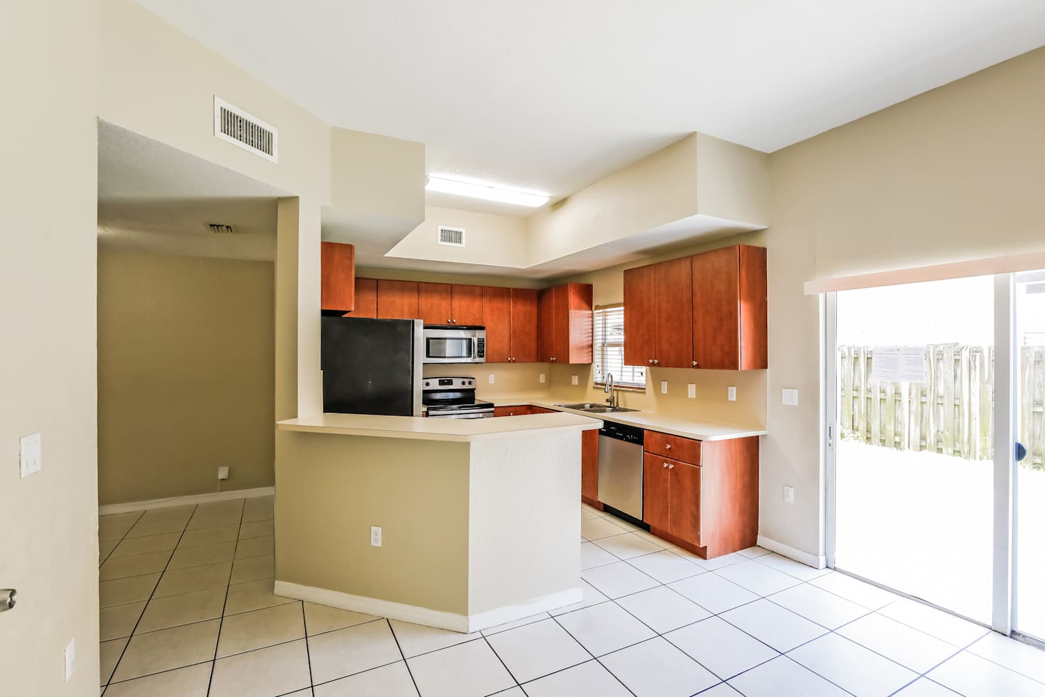 8910 SW 220th Ln, Cutler Bay photo 8