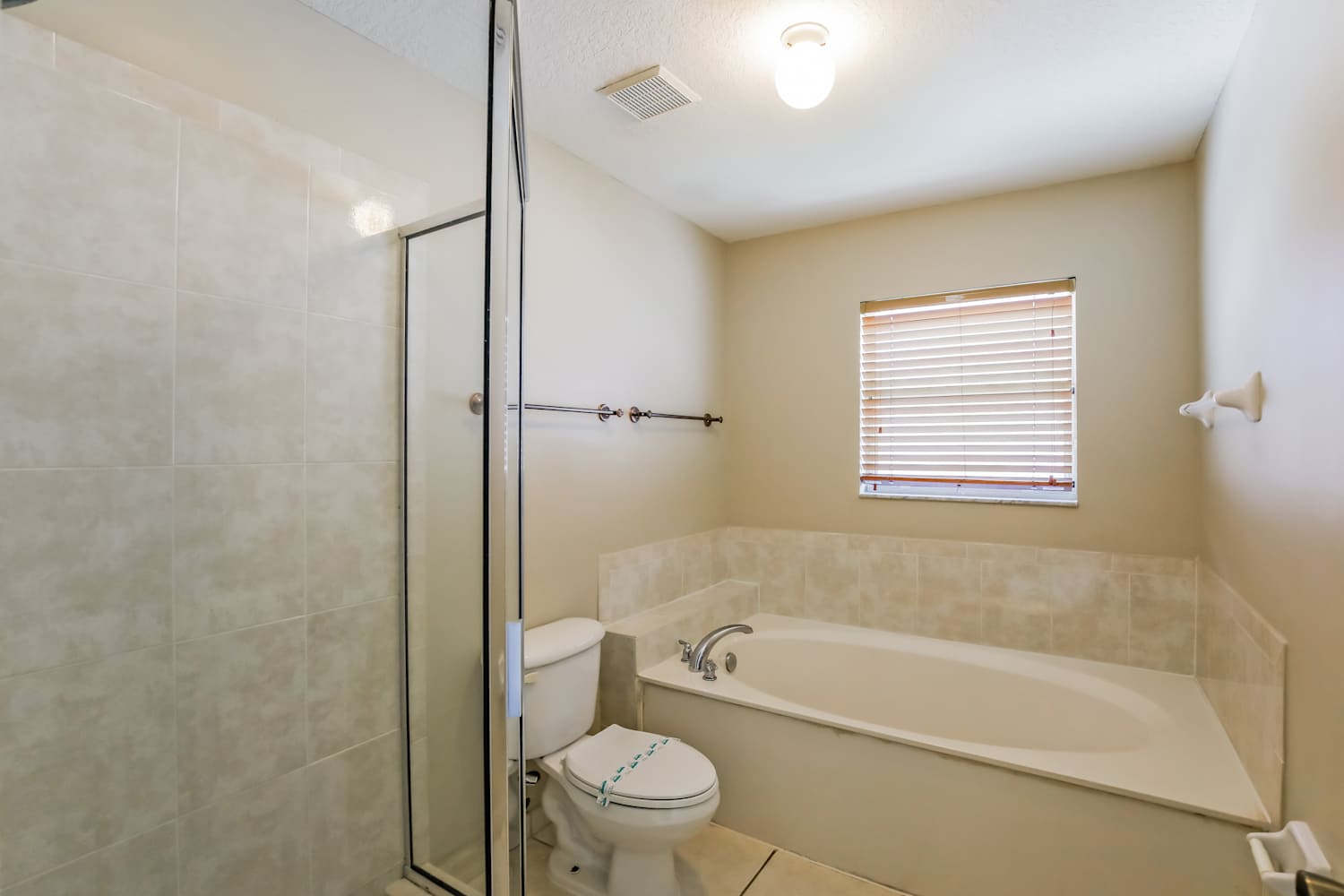 8910 SW 220th Ln, Cutler Bay photo 16