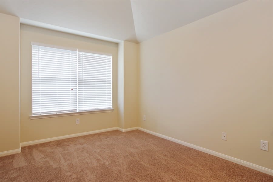 8922 Sailing Dr, Humble photo 17