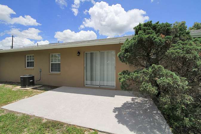 896 McKenny Ave, Deltona photo 16