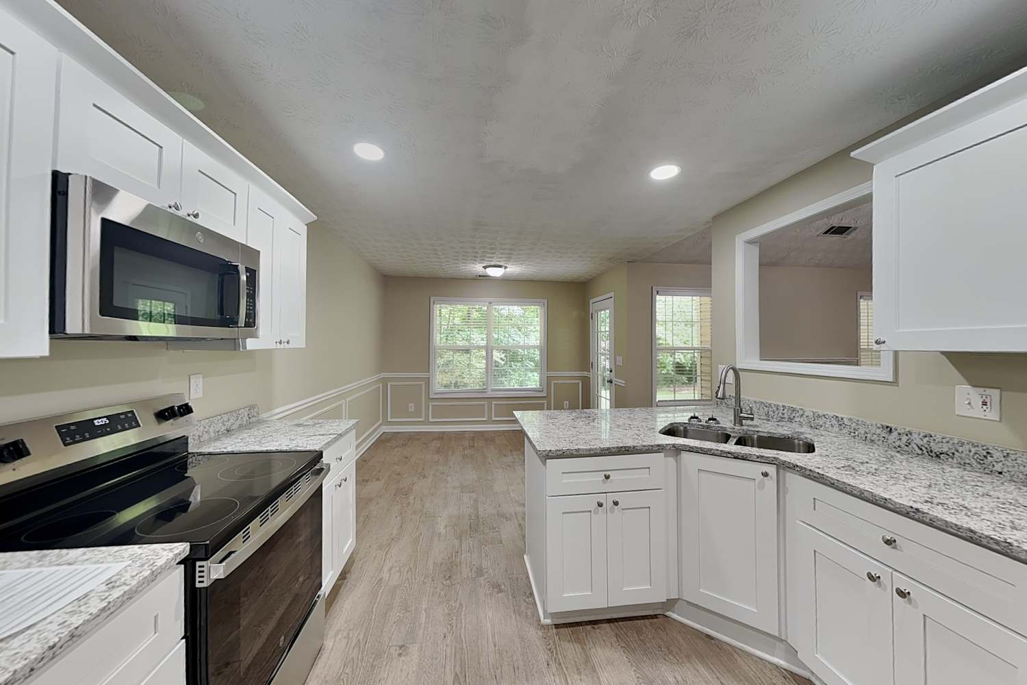 898 Kendall Park Dr, Winder photo 7