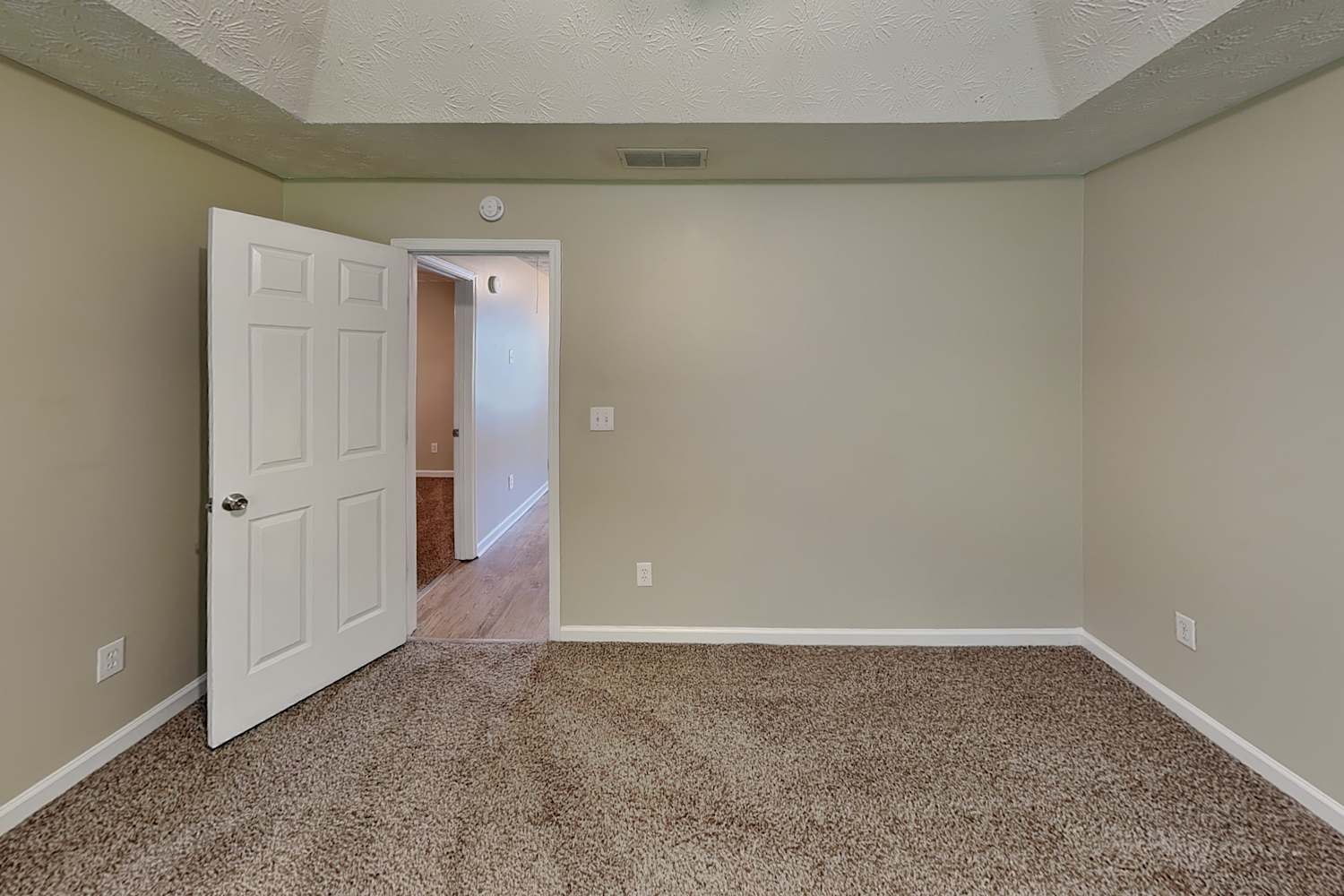 898 Kendall Park Dr, Winder photo 10