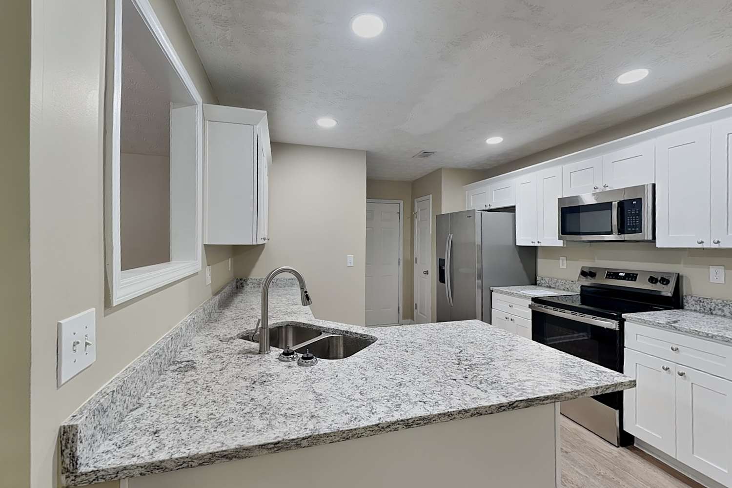 898 Kendall Park Dr, Winder photo 8