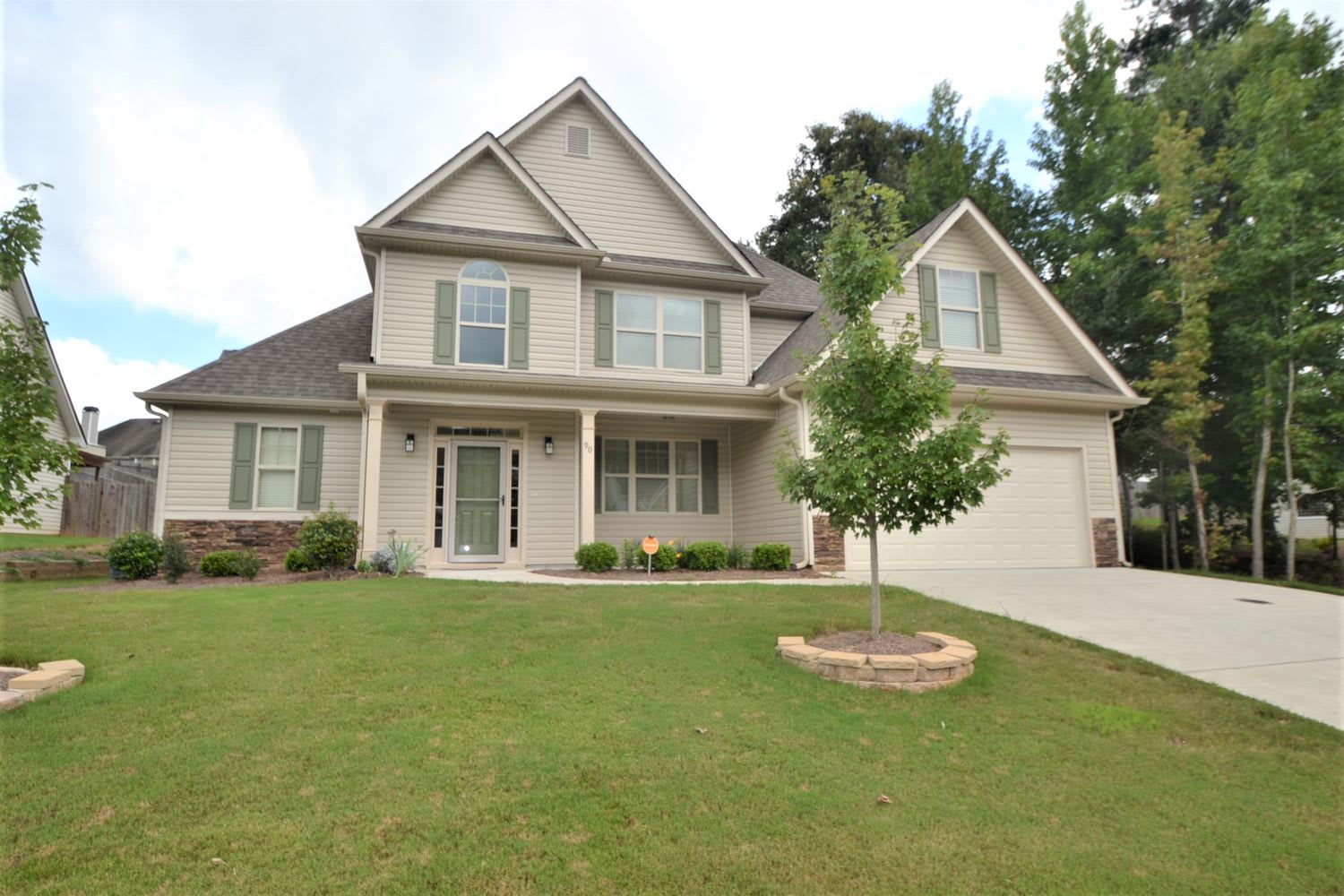 Front of 90 Bedford Park Dr, Newnan, GA