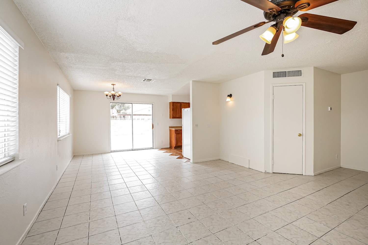 901 Calico Hills Ct, Las Vegas photo 6