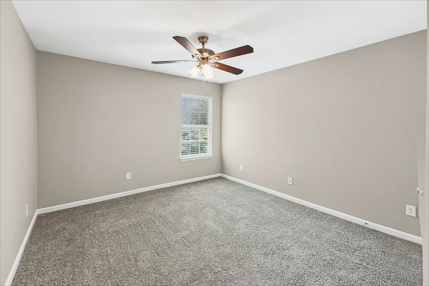 9018 Gailes Dr, Charlotte photo 20
