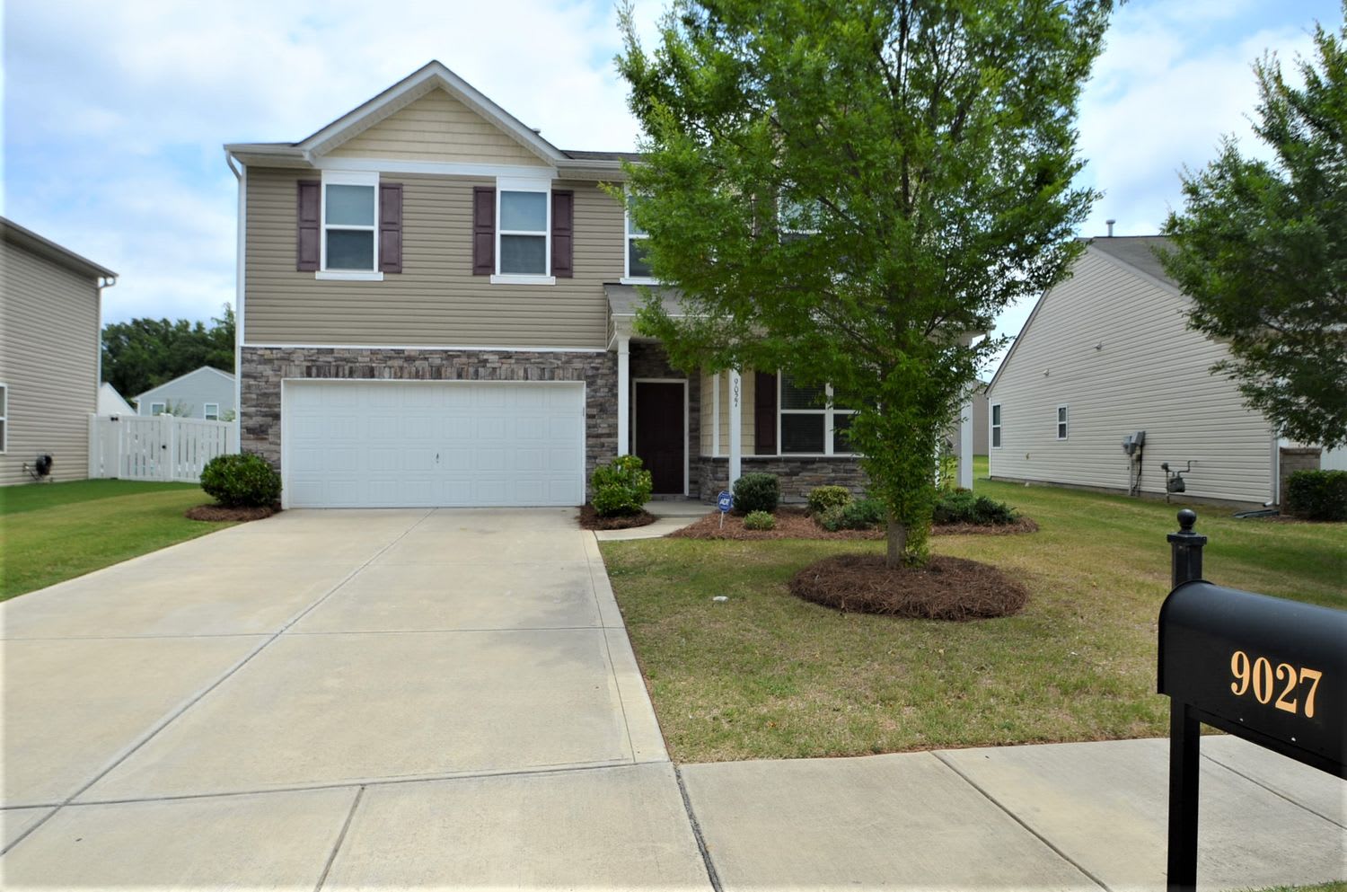 Front of 9027 Paddle Oak Rd, Charlotte, NC