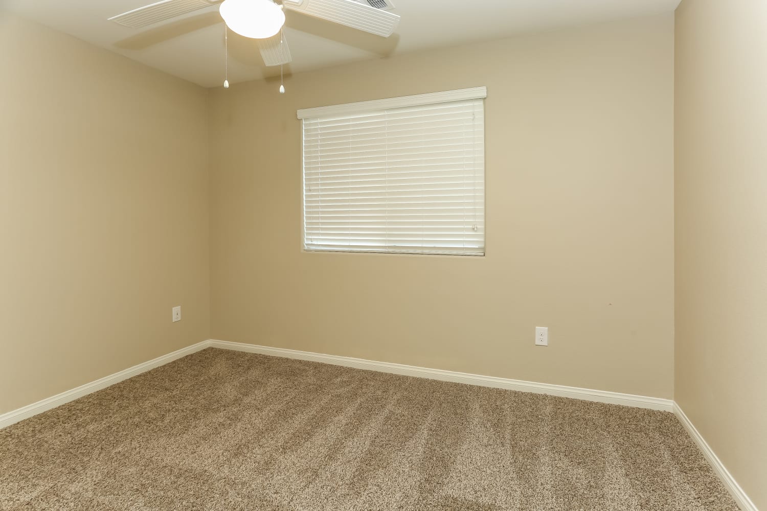 9029 Sea Grass Bay Ct, Las Vegas photo 9
